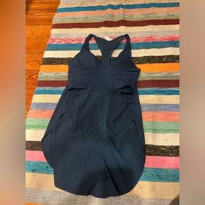 Lulu top with built in bra size 6
